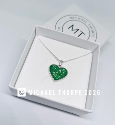 Simple heart pendant.
