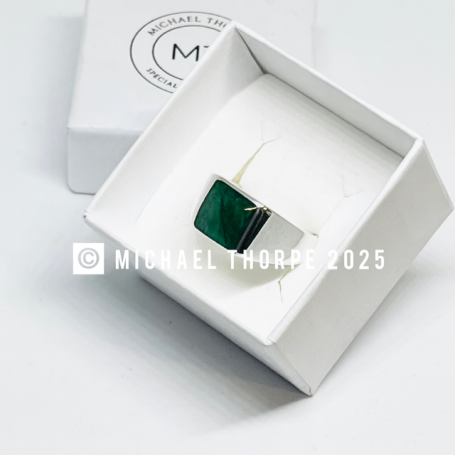 Gents sterling silver signet ring.