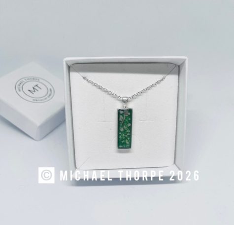Rectangle pendant with or without a chain.